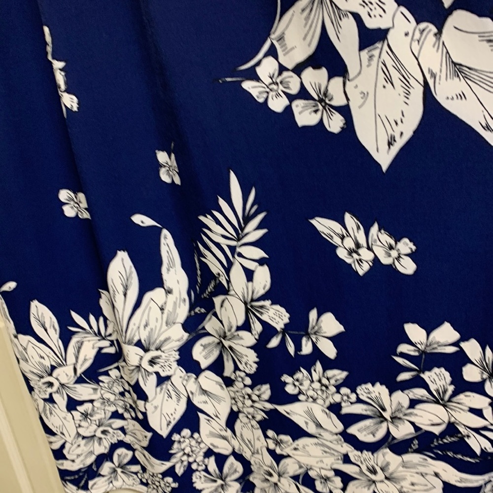 PETITE MEDIUM Maxi length blue and white dress.